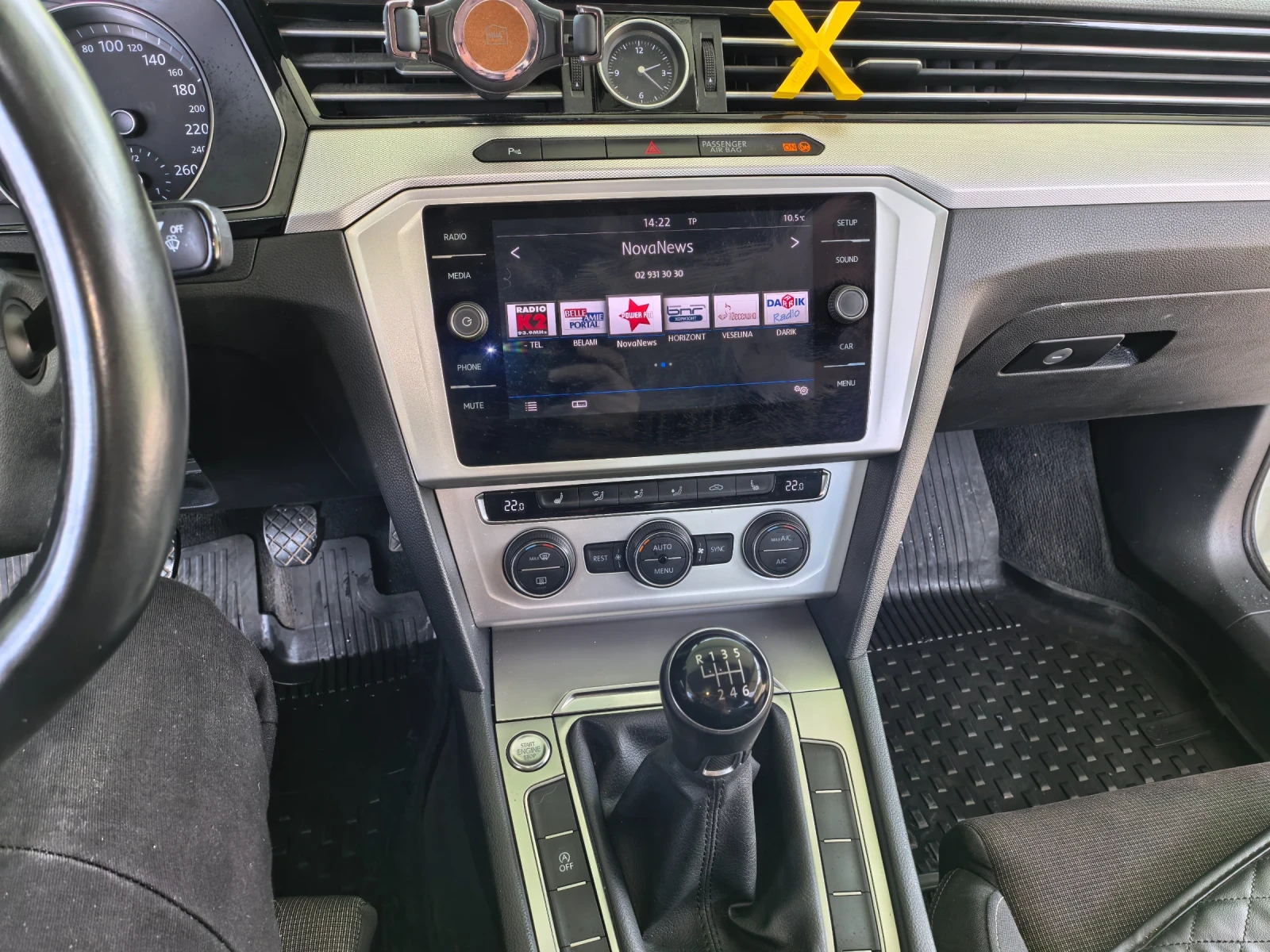 VW Passat, снимка 4 - Автомобили и джипове - 54089714