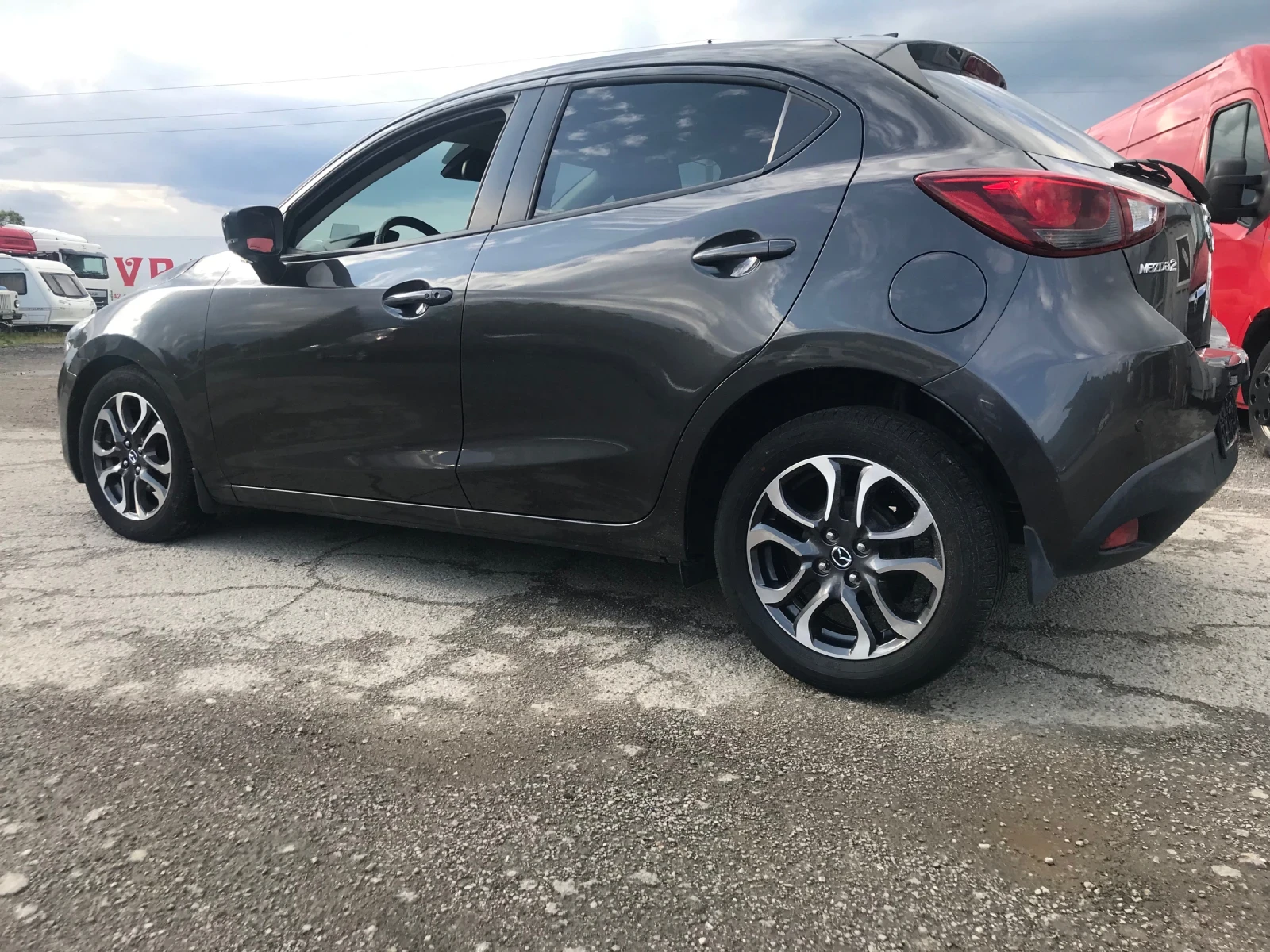 Mazda 2 1.5I AVTOMAT , снимка 5 - Автомобили и джипове - 54634911