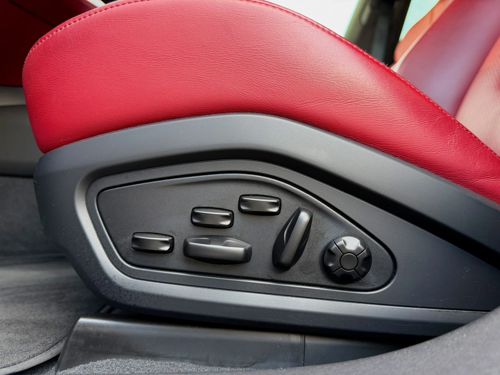Porsche Taycan Turbo, снимка 13 - Автомобили и джипове - 54949034