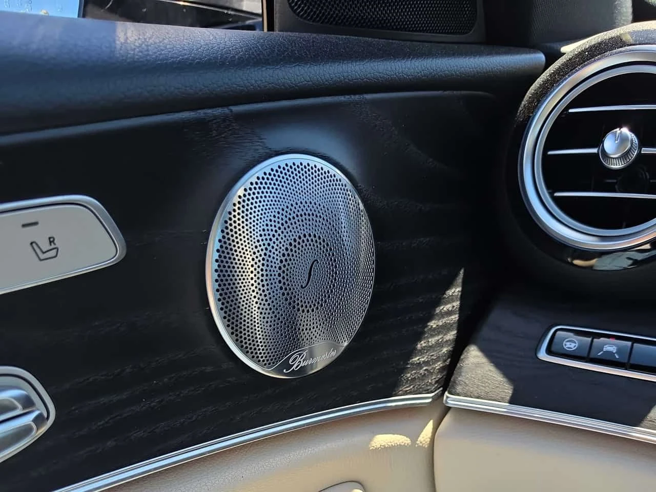 Mercedes-Benz E 400 ДИСТРОНИК * 360 * BURMESTER * PANO * АВТОКРЕДИТ, снимка 11 - Автомобили и джипове - 55148758
