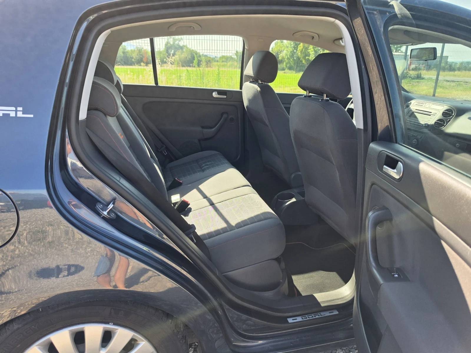 VW Golf Plus 1.6i 102, снимка 14 - Автомобили и джипове - 55187360