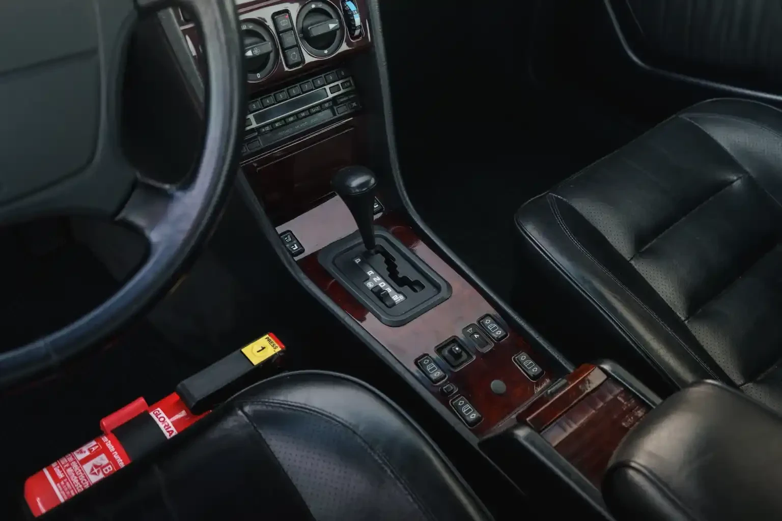 Mercedes-Benz 500 E, снимка 10 - Автомобили и джипове - 55568909