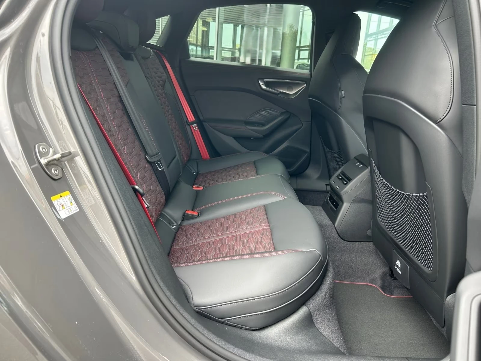 Audi Rs5 NEW 2026 / B&O / HUD / MATRIX / TECH PLUS / 360, снимка 15 - Автомобили и джипове - 55613622