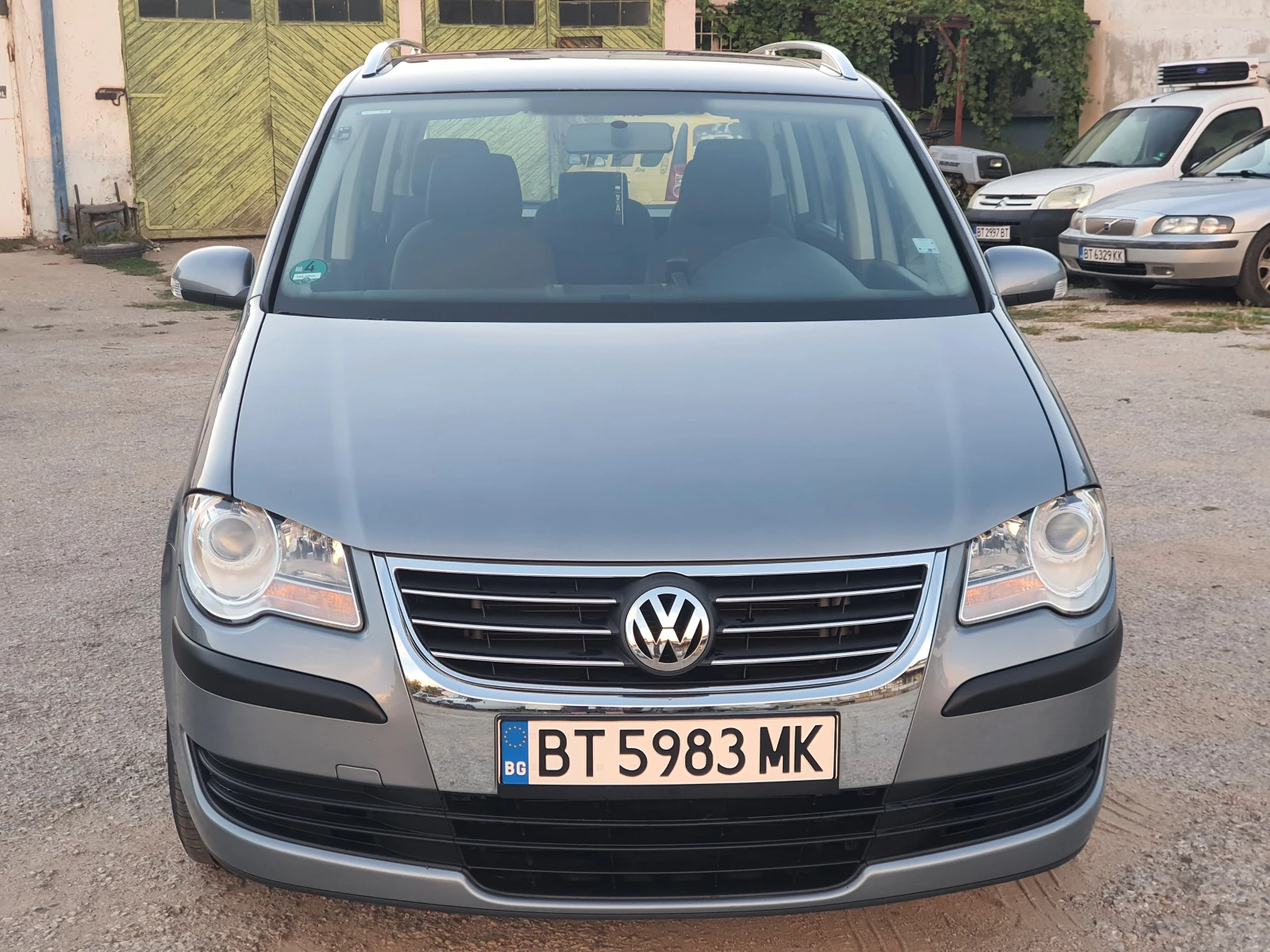 VW Touran 1.9-TDI , снимка 3 - Автомобили и джипове - 55956146
