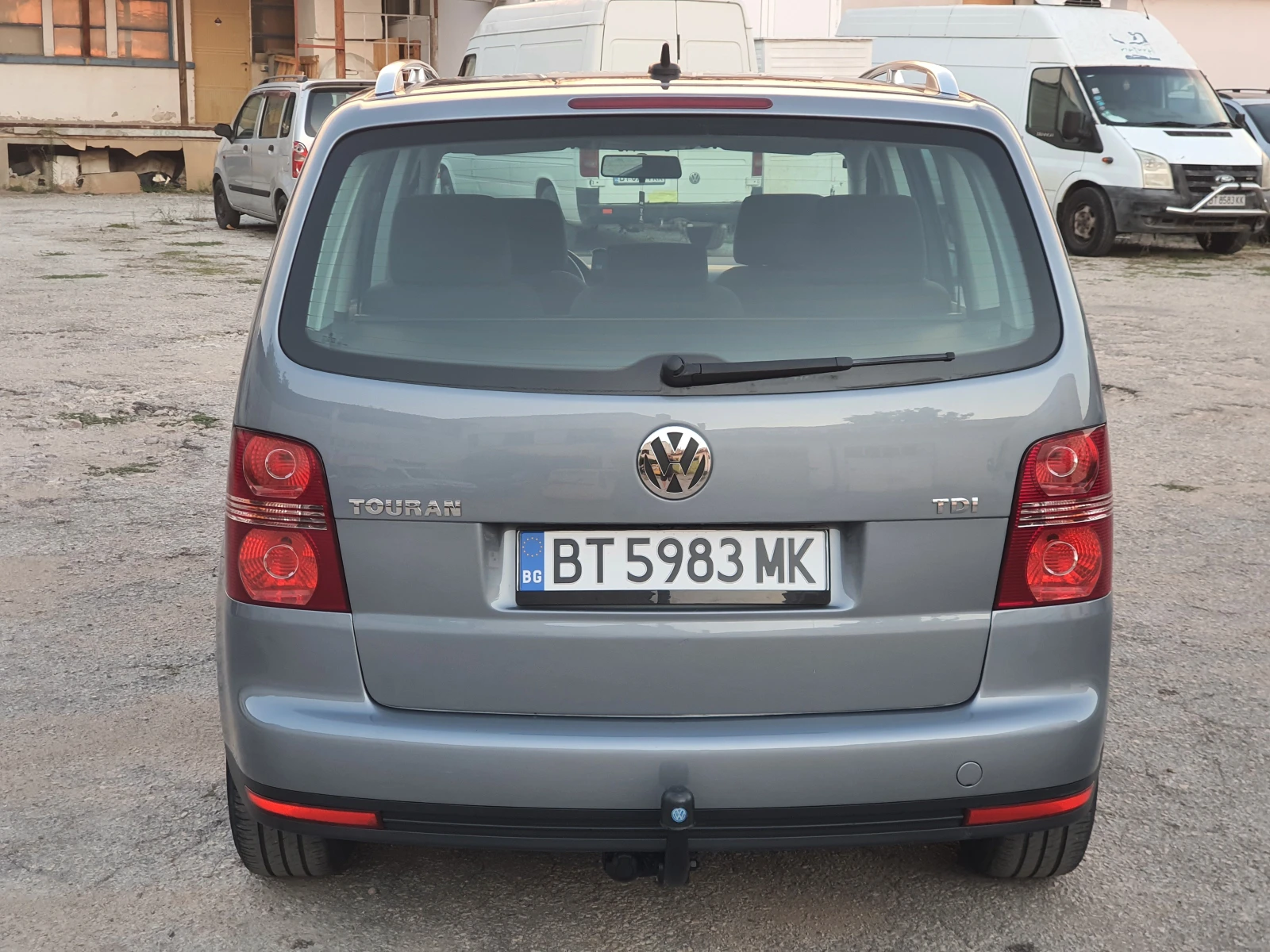 VW Touran 1.9-TDI , снимка 4 - Автомобили и джипове - 55956146
