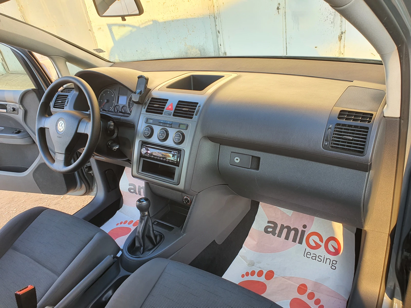 VW Touran 1.9-TDI , снимка 13 - Автомобили и джипове - 55956146