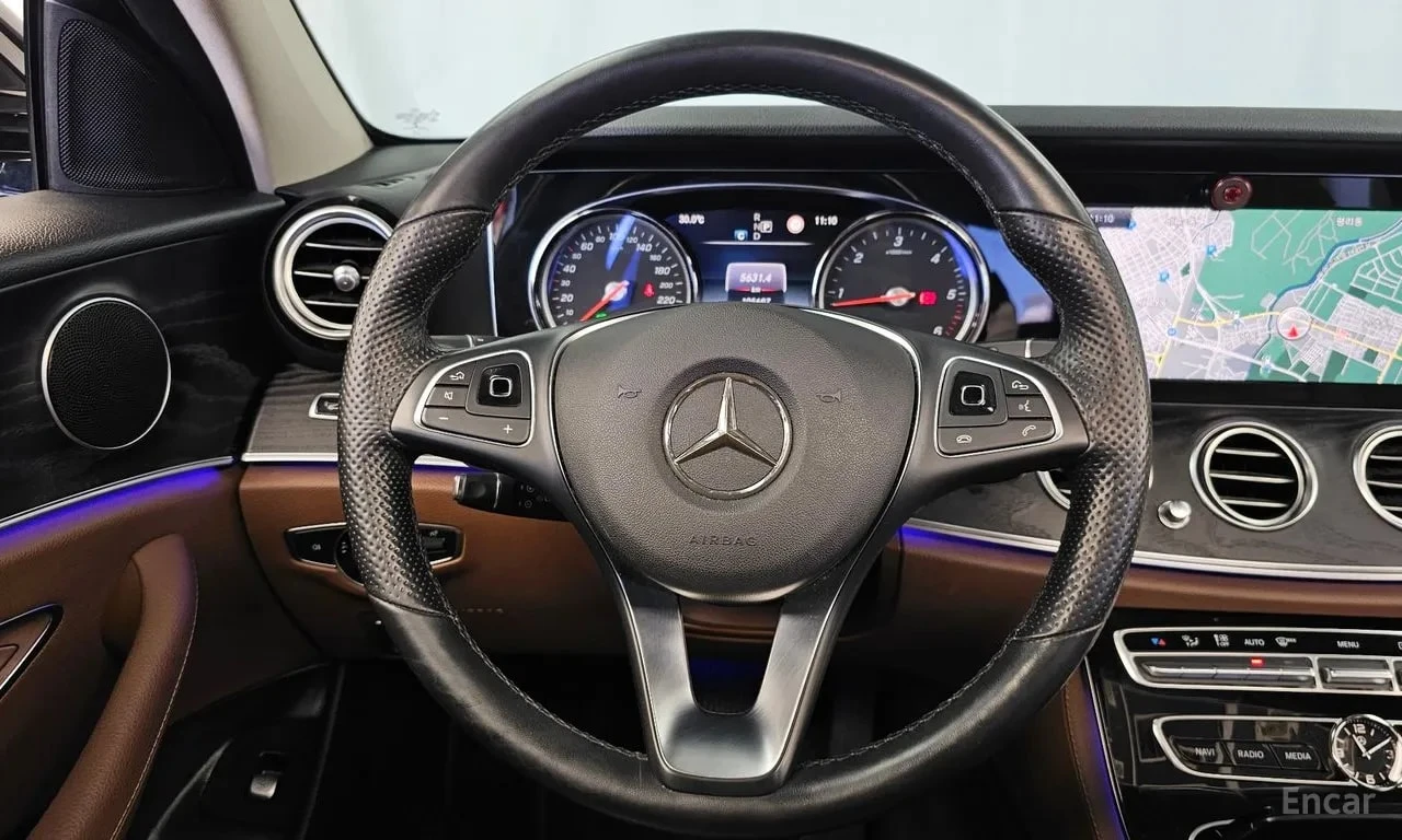 Mercedes-Benz E 220 * E220d 4MATIC Avantgarde * ЦЕНА ДО БГ, снимка 13 - Автомобили и джипове - 55841602