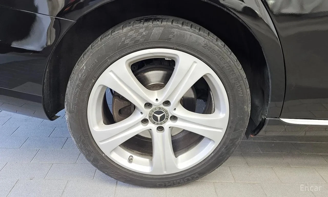Mercedes-Benz E 220 * E220d 4MATIC Avantgarde * ЦЕНА ДО БГ, снимка 5 - Автомобили и джипове - 55841602