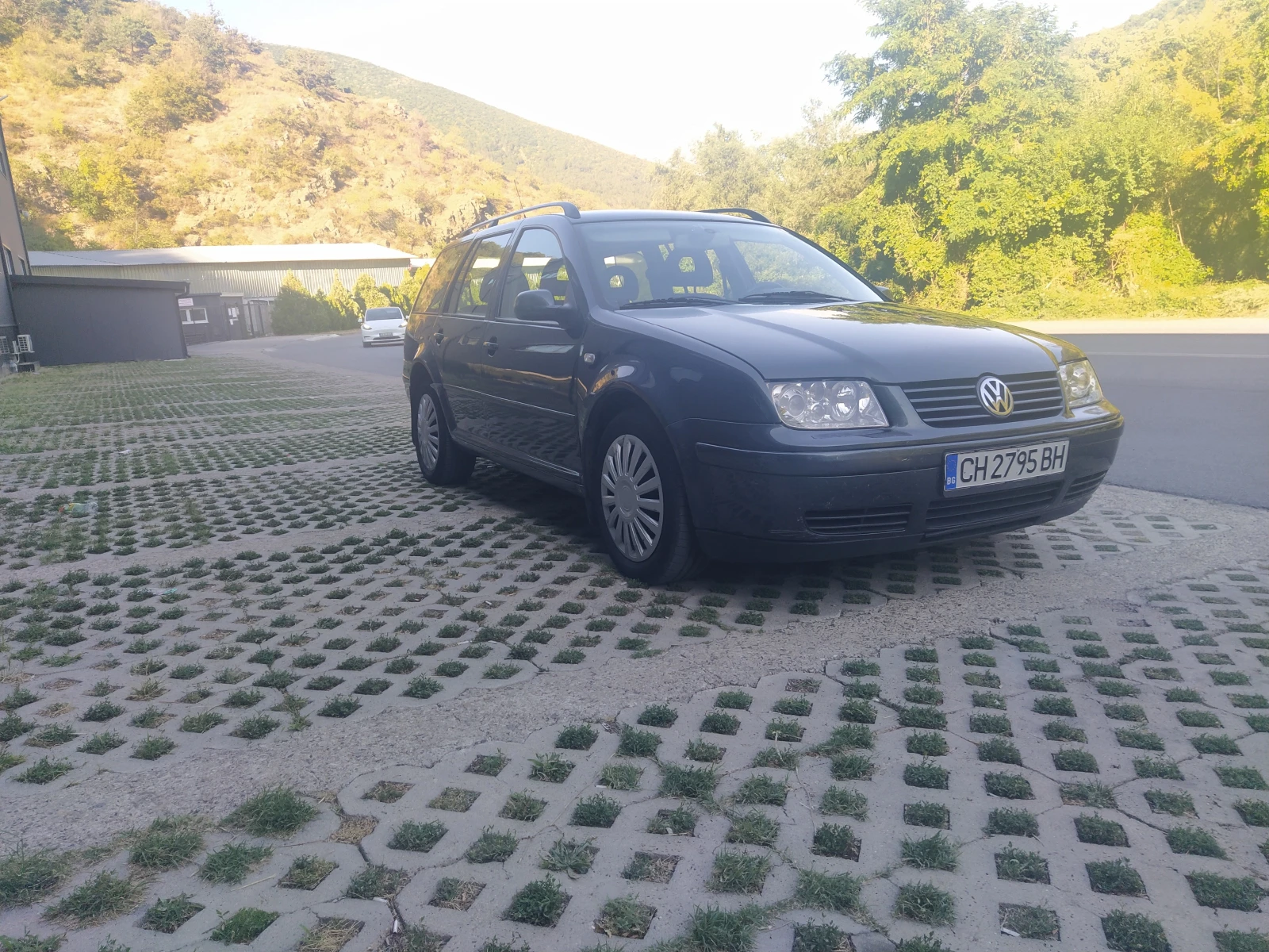 VW Bora, снимка 3 - Автомобили и джипове - 55982459