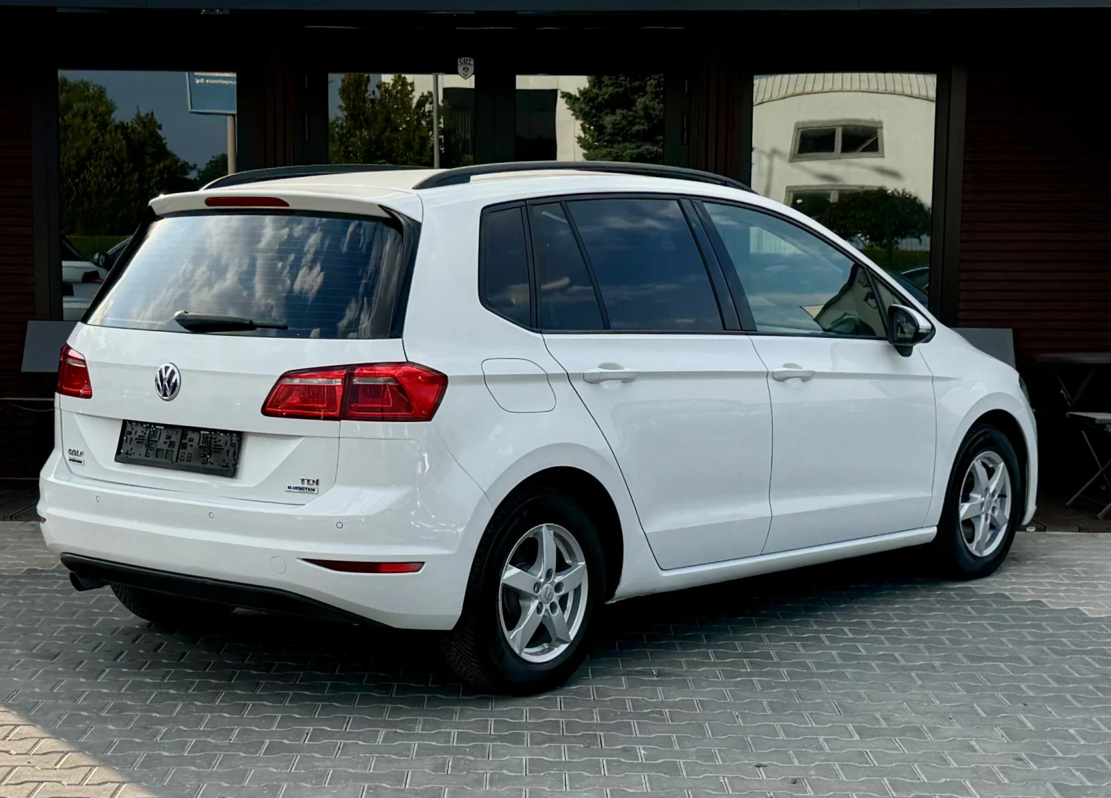 VW Golf SPORTSVAN* Камера* , снимка 6 - Автомобили и джипове - 56093740