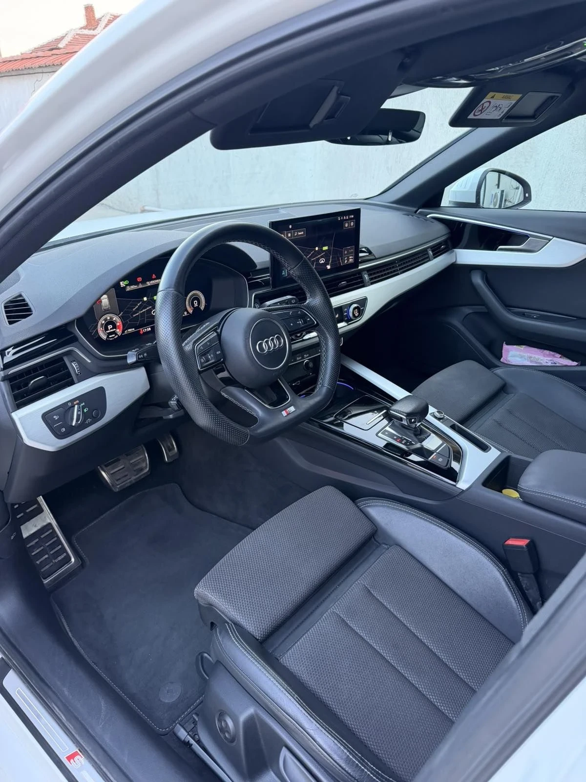 Audi A4 35 TDI Facelift/S-line/Matrix, снимка 8 - Автомобили и джипове - 56485354