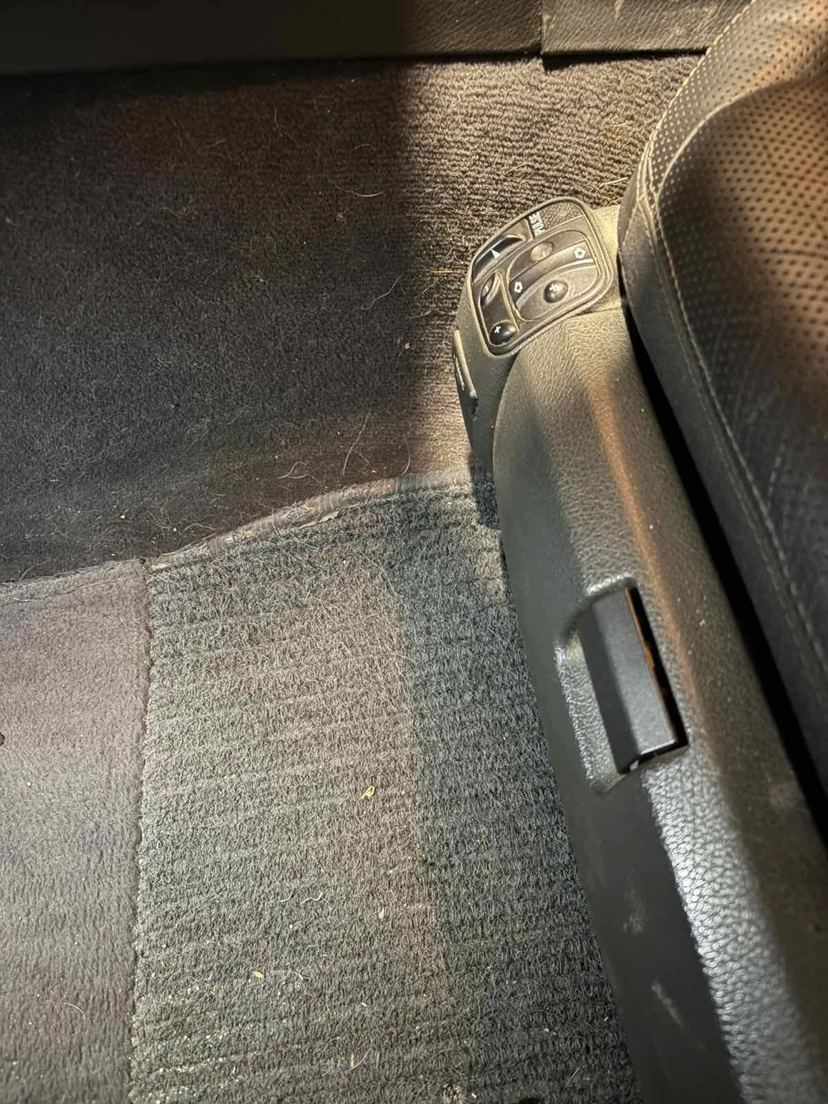 Mercedes-Benz E 320, снимка 11 - Автомобили и джипове - 56523163