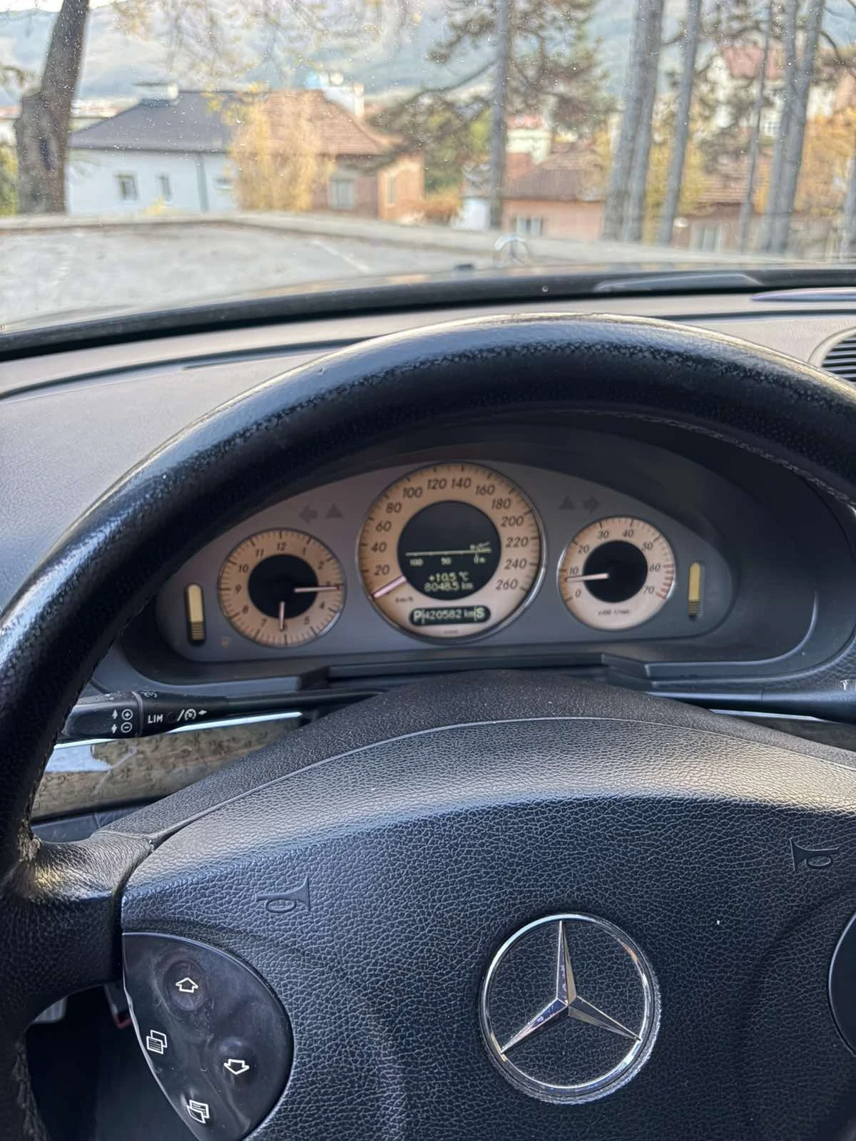 Mercedes-Benz E 320, снимка 8 - Автомобили и джипове - 56523163