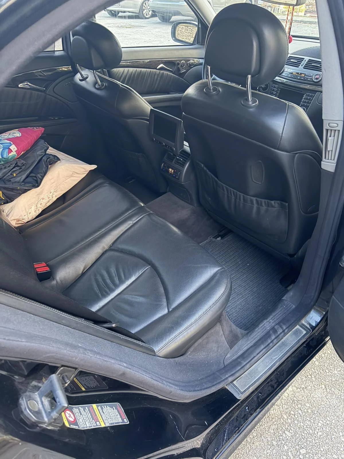 Mercedes-Benz E 320, снимка 13 - Автомобили и джипове - 56523163