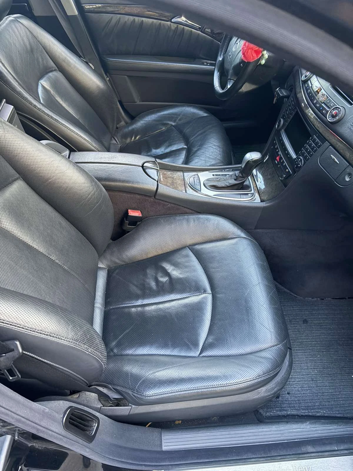 Mercedes-Benz E 320, снимка 12 - Автомобили и джипове - 56523163