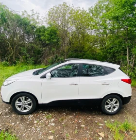 Обява за продажба на Hyundai IX35 Hyundai ix35 2.0 CRDi Premium AWD ~21 800 лв. - изображение 3
