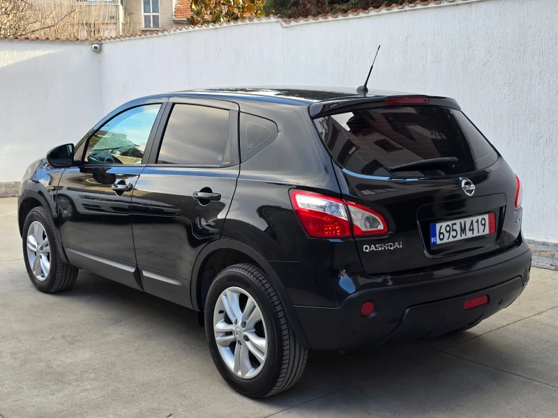 Nissan Qashqai 1.5dci, снимка 5 - Автомобили и джипове - 48238304