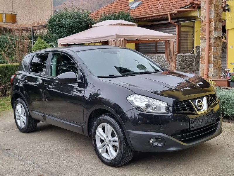 Nissan Qashqai 1.5dci, снимка 2 - Автомобили и джипове - 48238304