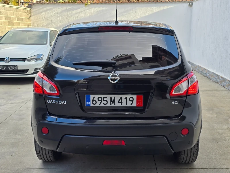 Nissan Qashqai 1.5dci, снимка 4 - Автомобили и джипове - 48238304