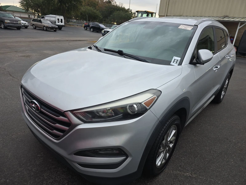 Hyundai Tucson SEL 2.0Л ИДЕАЛЕН ЗА ГАЗ, снимка 1 - Автомобили и джипове - 48886098