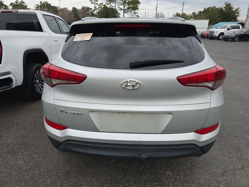 Hyundai Tucson SEL 2.0Л ИДЕАЛЕН ЗА ГАЗ, снимка 4 - Автомобили и джипове - 48886098