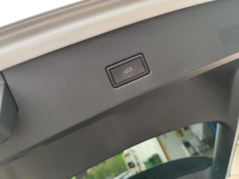 VW T-Roc 1.5, снимка 5 - Автомобили и джипове - 52620690