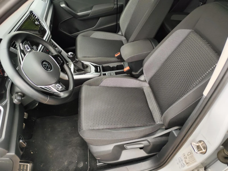 VW T-Roc 1.5, снимка 6 - Автомобили и джипове - 52620690