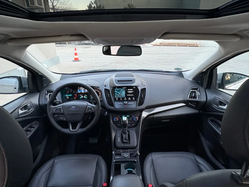 Ford Kuga Titanium 2.0 diesel 180kc AWD Euro 6 Automatic, снимка 17 - Автомобили и джипове - 53136316