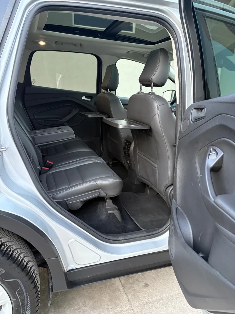 Ford Kuga Titanium 2.0 diesel 180kc AWD Euro 6 Automatic, снимка 15 - Автомобили и джипове - 53136316