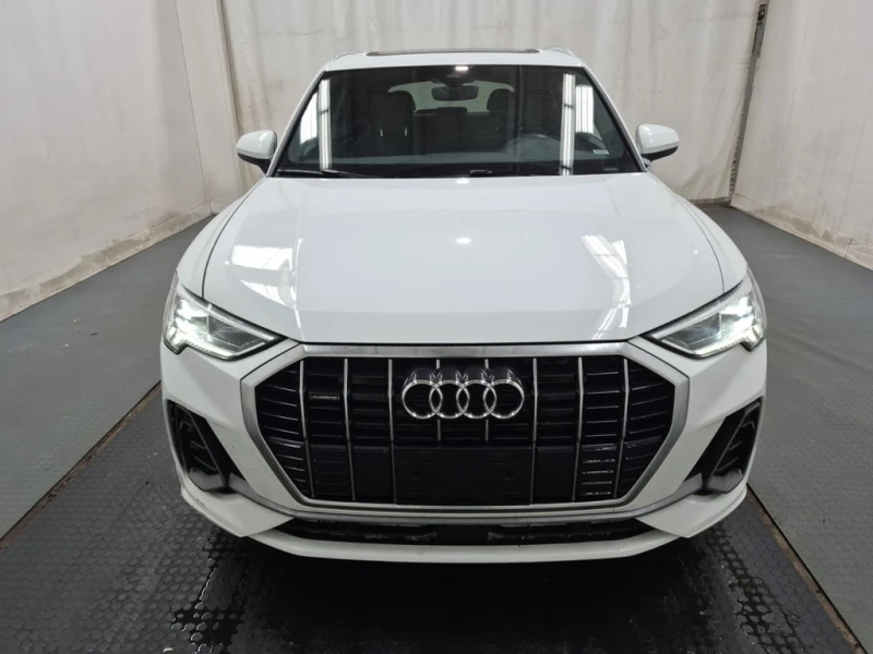 Audi Q3 * PROGRESSIV * CARFAX * БЕЗ ПЪРВОНАЧАЛНА ВНОСКА, снимка 8 - Автомобили и джипове - 53157746
