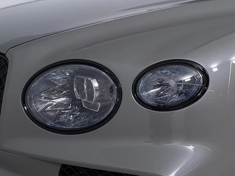 Bentley Bentayga V8 / SPEED / MULLINER / CERAMICS / NAIM / PANO /, снимка 3 - Автомобили и джипове - 54966709