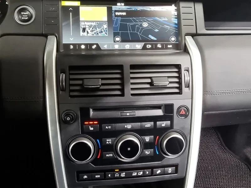 Land Rover Discovery Sport 2.0 TD4 SE, снимка 14 - Автомобили и джипове - 55705525