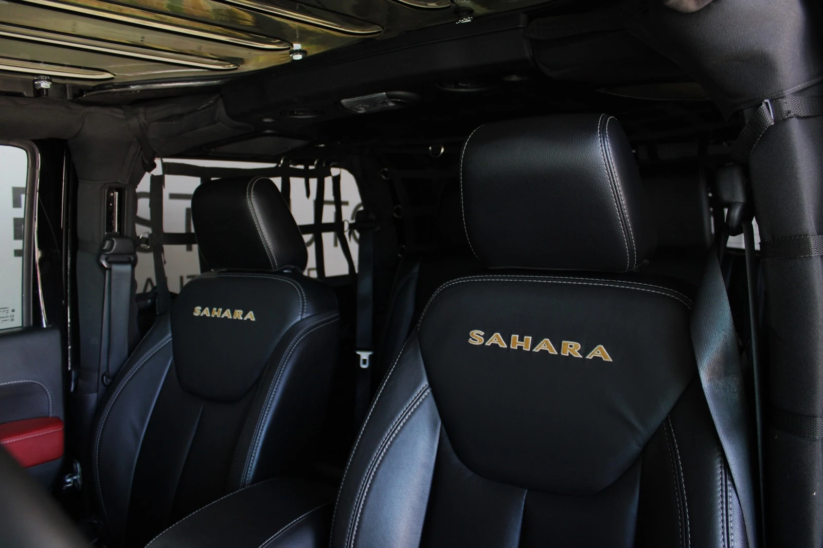 Jeep Wrangler UNLIMITED SAHARA  | Mobile.bg   11