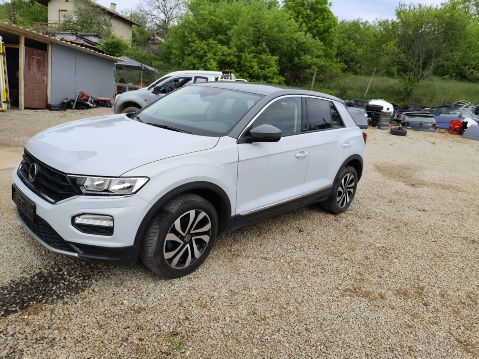 VW T-Roc 1.5 - изображение 4