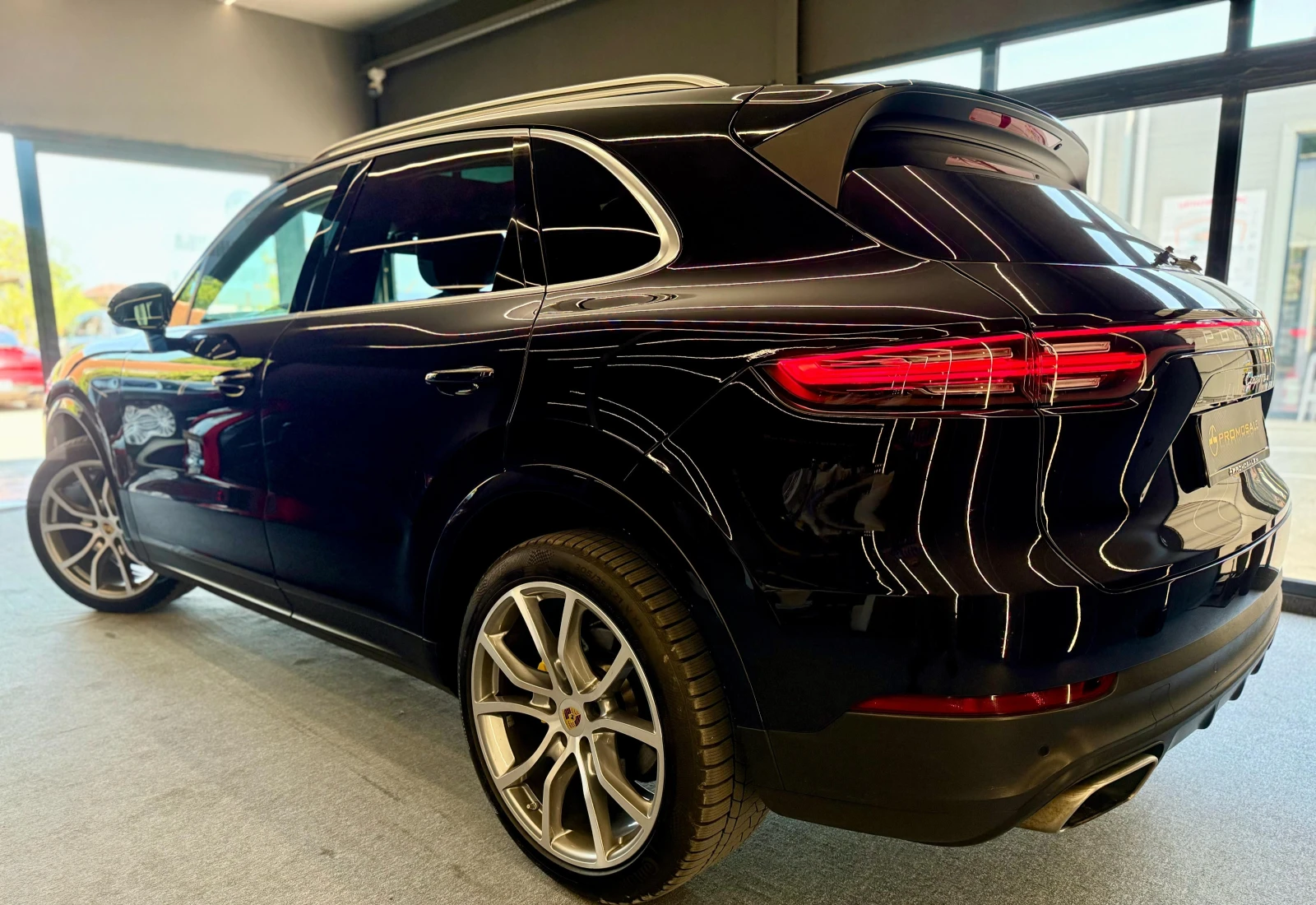 Porsche Cayenne Sport Chrono* Tiptronic S* 360* 21"*  Лизинг - изображение 4