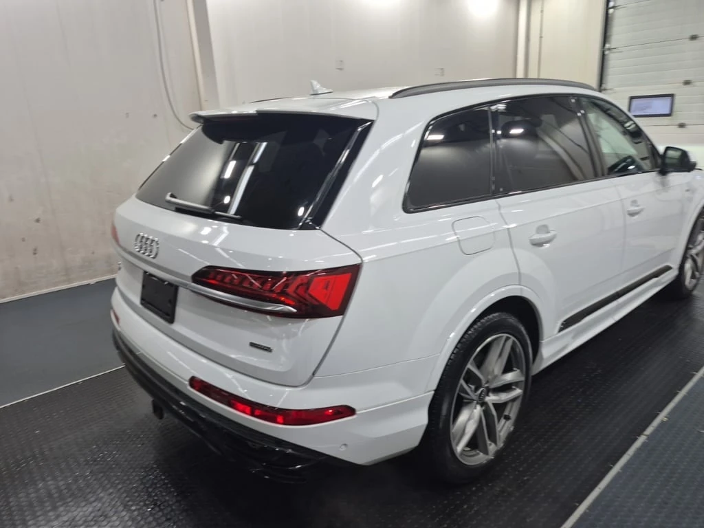 Audi Q7 * TECHNIK * CARFAX * БЕЗ ПЪРВОНАЧАЛНА ВНОСКА - изображение 4