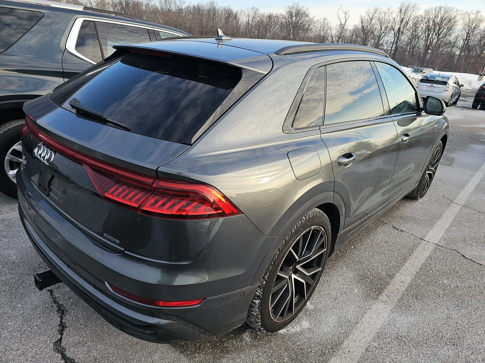 Audi Q8 55TFSI* MATRIX* BANG* OLUFSEN* S* LINE* ОБДУХВАНЕ* - изображение 2