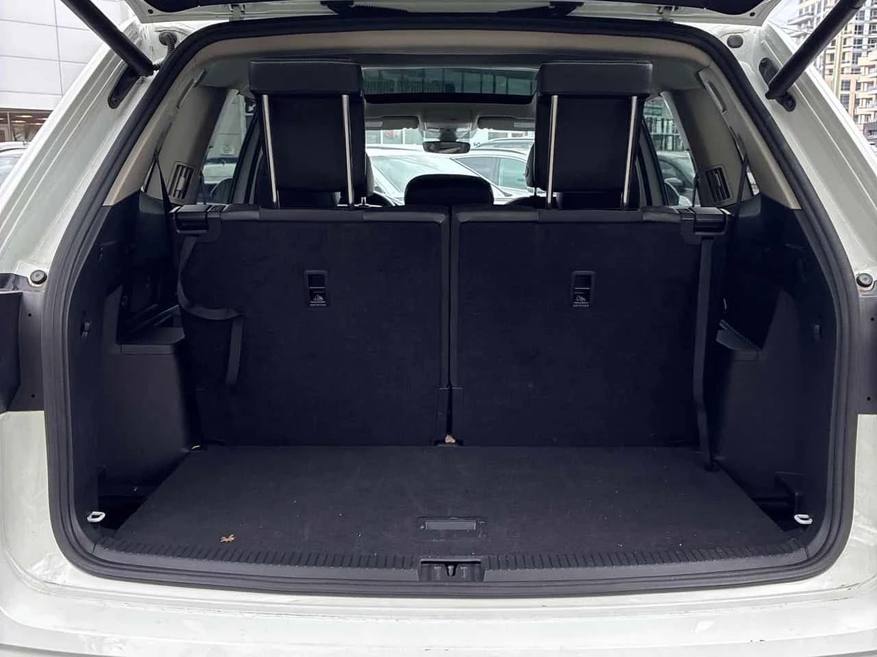VW Atlas * Execline * CARFAX * ��������� * FENDER * ������� | Mobile.bg � ����������� 13