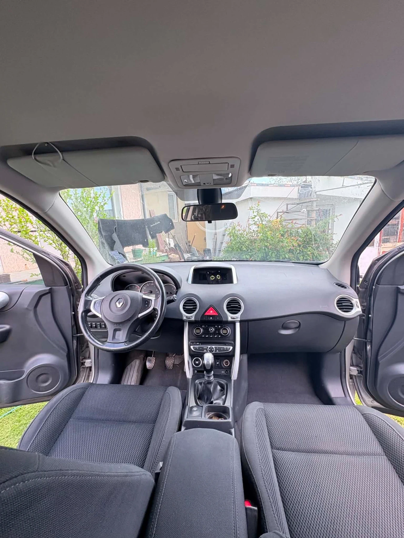 Renault Koleos, снимка 13 - Автомобили и джипове - 54704091