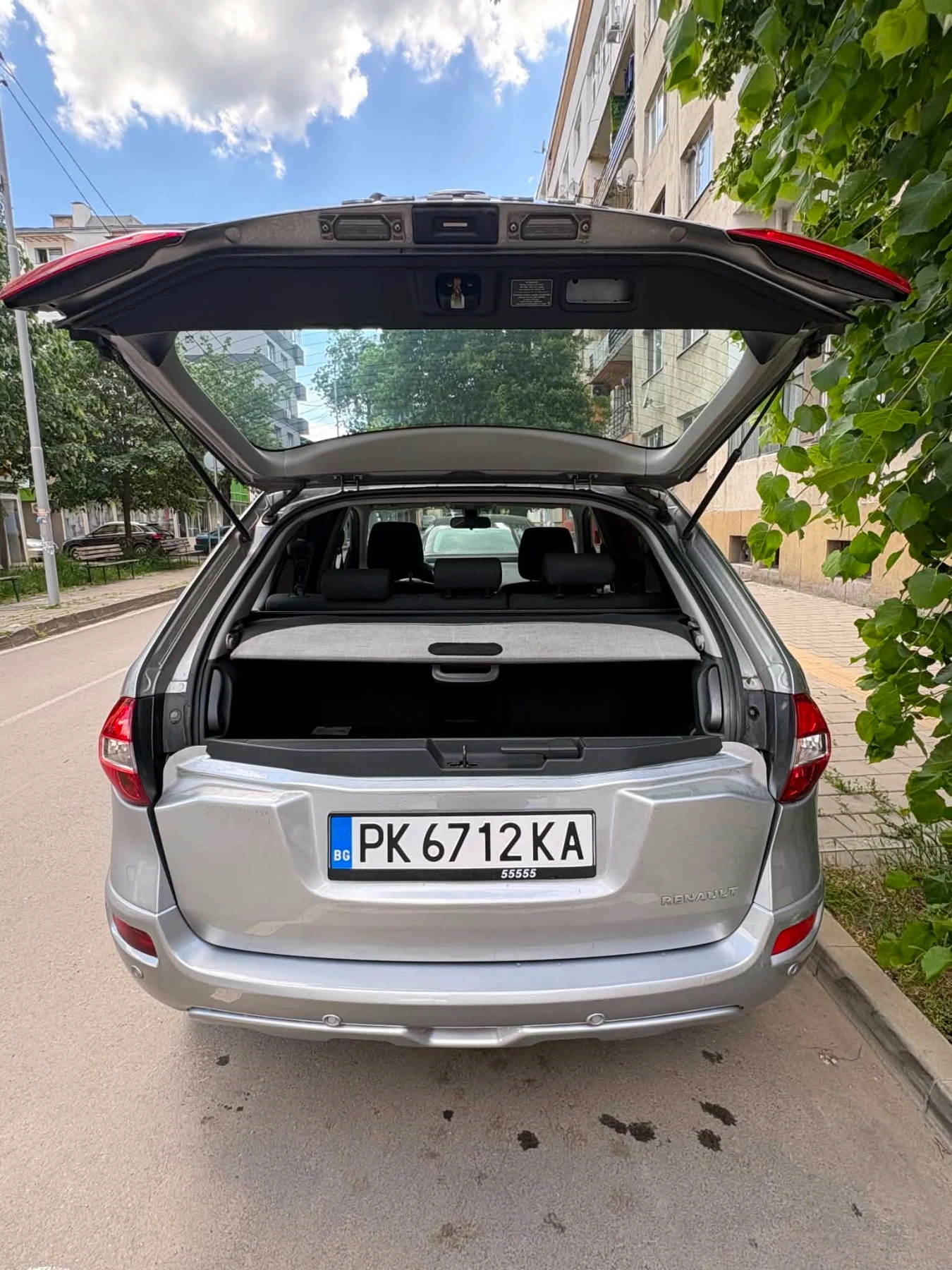 Renault Koleos, снимка 9 - Автомобили и джипове - 54704091