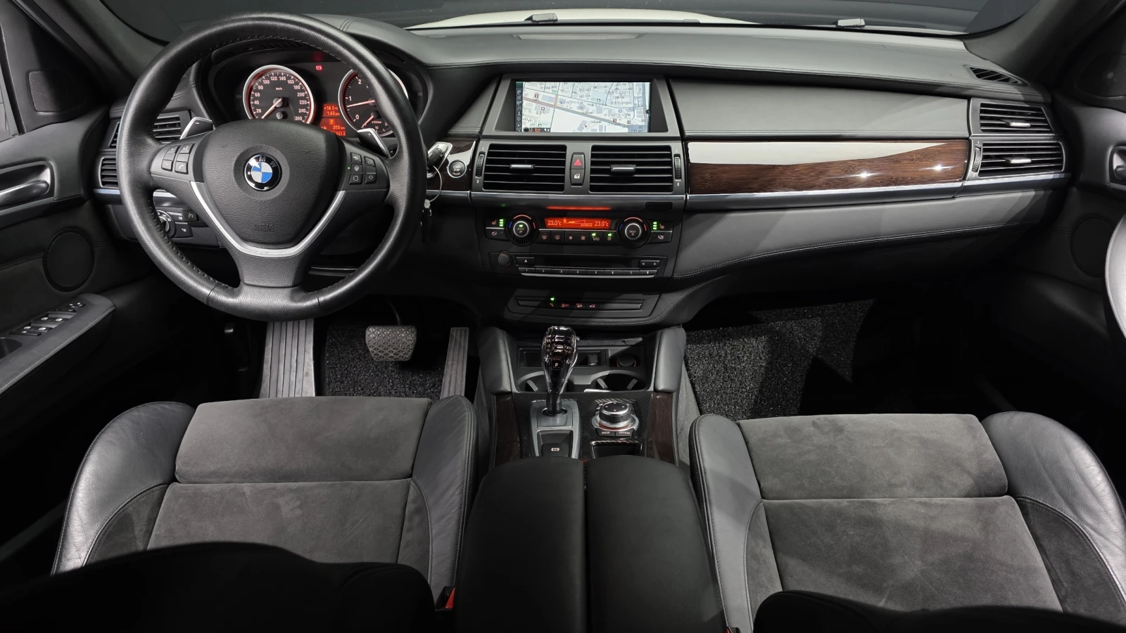 BMW X6 40d* HUD* ЕЛ. БАГАЖНИК* 360* ЛЮК* КРАЙНА ЦЕНА, снимка 7 - Автомобили и джипове - 55496082