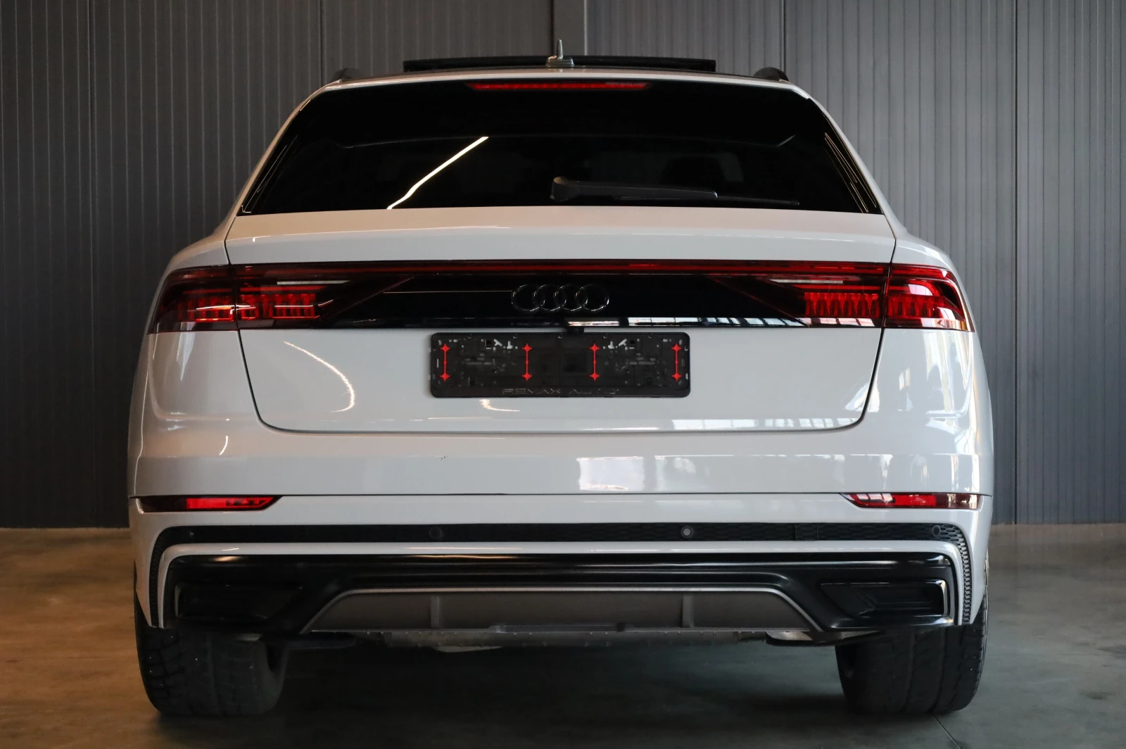 Audi Q8 3XS-LINE* RS* HD MATRIX LIGHTS* PANO* 360* , снимка 7 - Автомобили и джипове - 55529434
