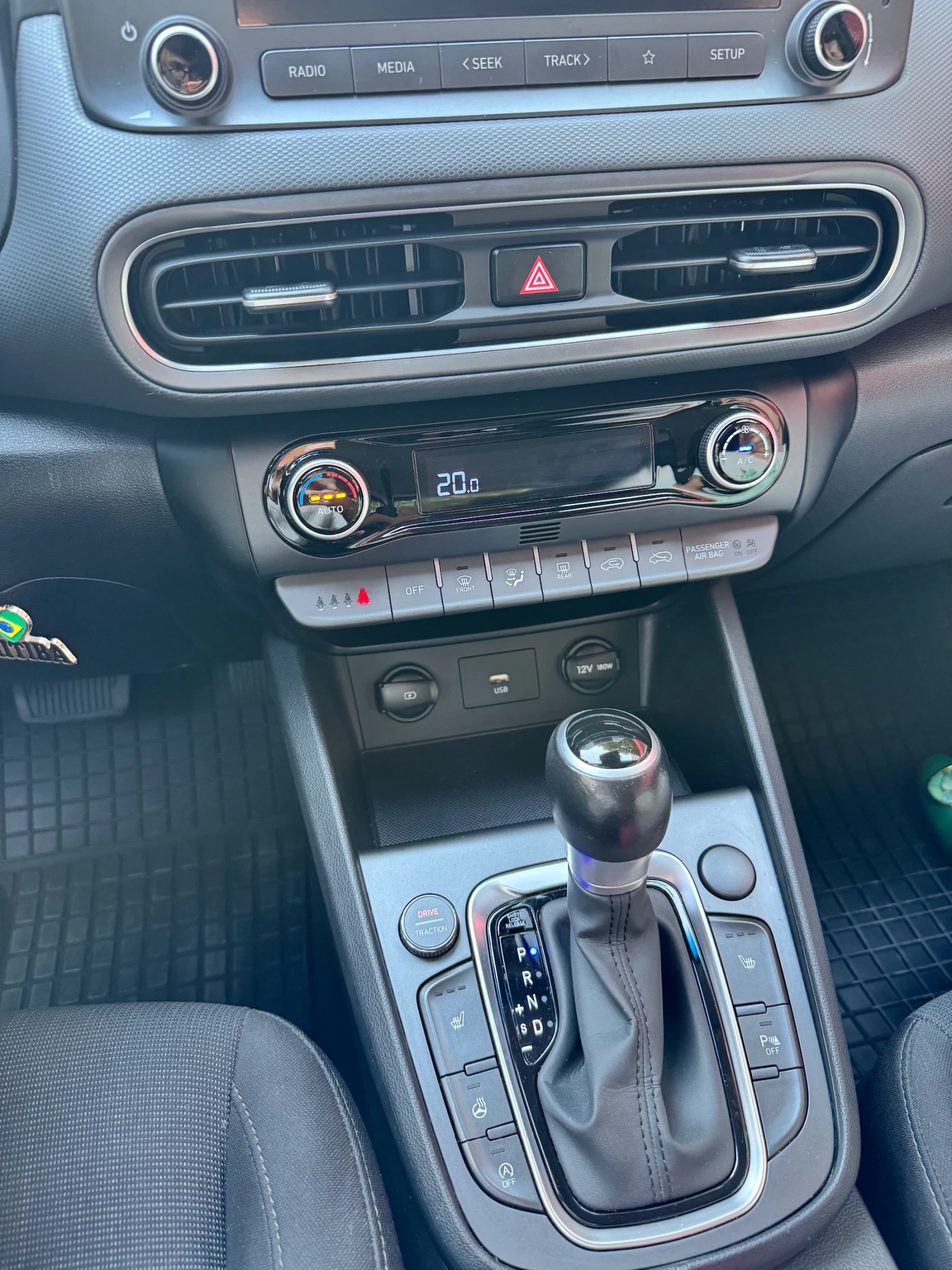 Hyundai Kona 1.6 T-GDI DCT, снимка 14 - Автомобили и джипове - 55563679