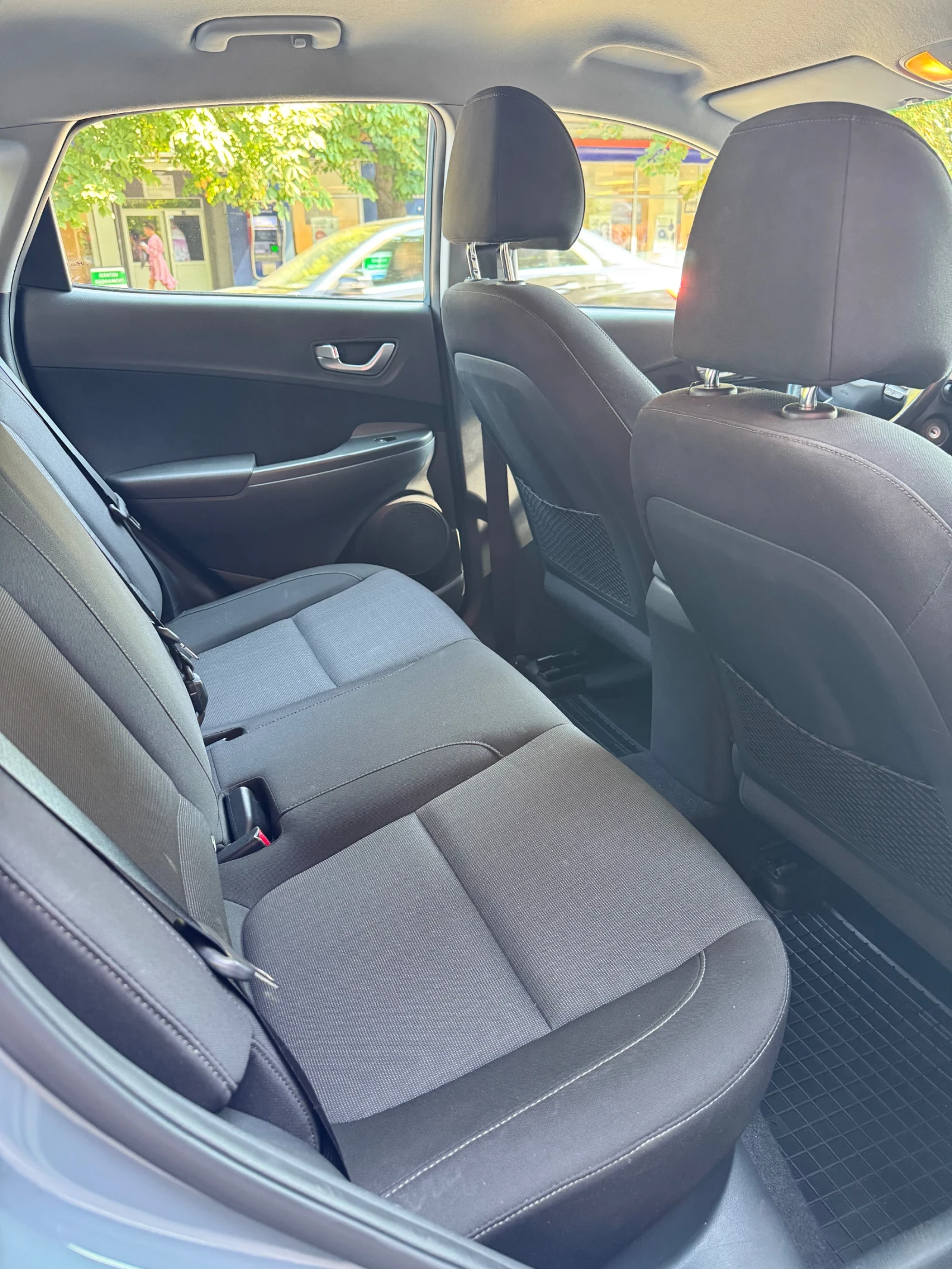 Hyundai Kona 1.6 T-GDI DCT, снимка 8 - Автомобили и джипове - 55563679