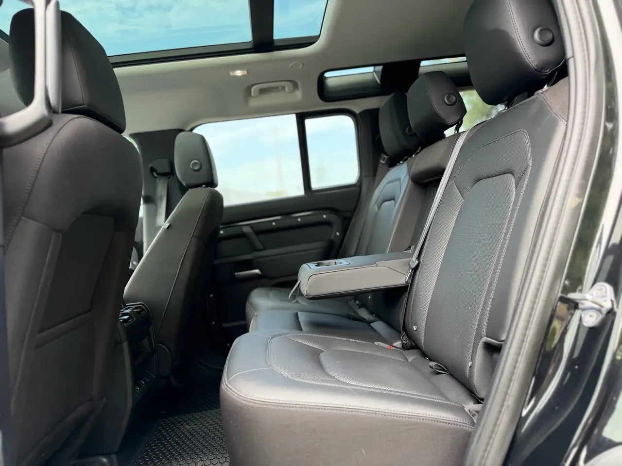 Land Rover Defender 110 P300 S| NO ACCIDENTS All Wheel Drive | Mobile.bg � ����������� 13