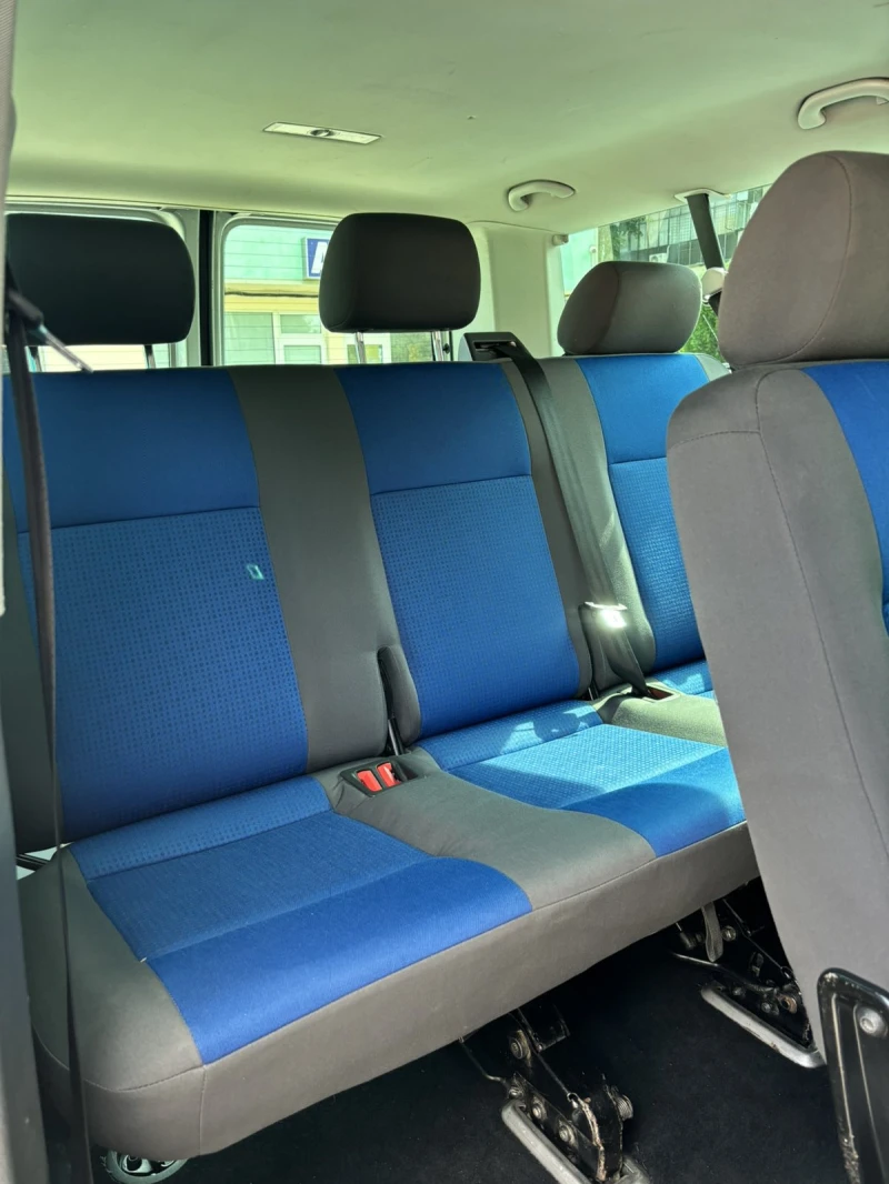 VW Caravelle 2.5 TDI T5  4х4  9 места , снимка 16 - Бусове и автобуси - 47228250