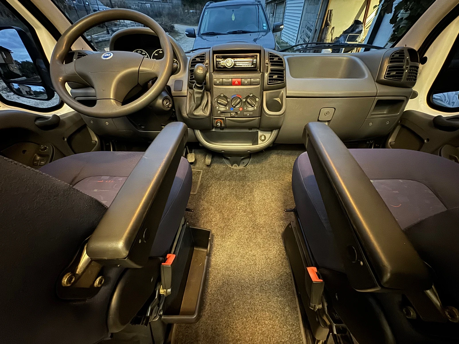  Fiat Challenger  | Mobile.bg   8