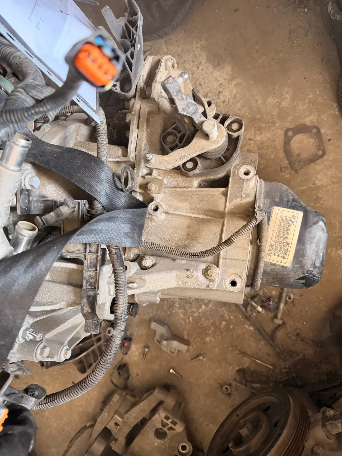 JR5050 �������� Dacia Dokker 1.6i 16v 2020 JR5 050 320106562R | Mobile.bg � ����������� 2