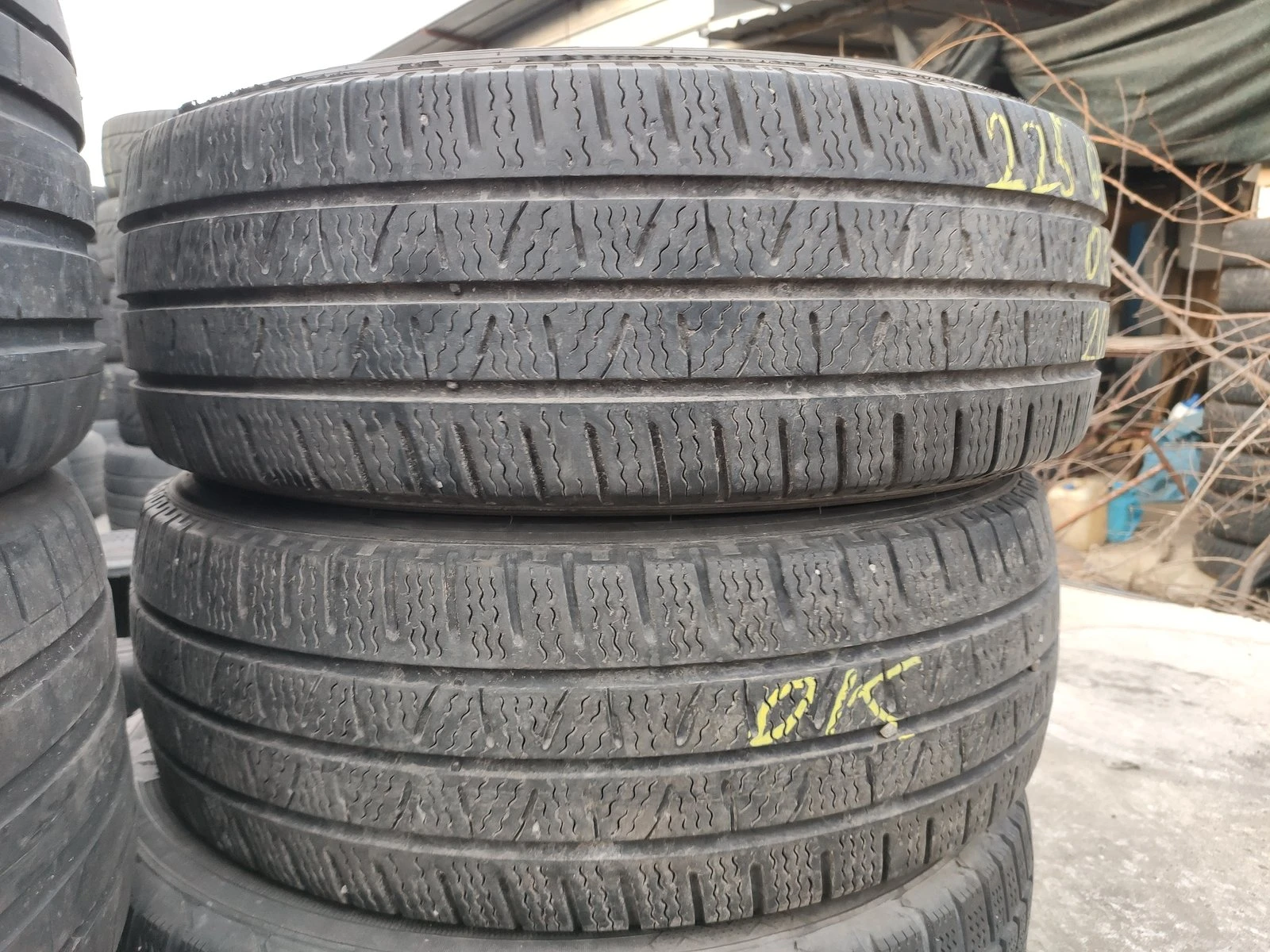Гуми Зимни 225/65R16, снимка 5 - Гуми и джанти - 56732508