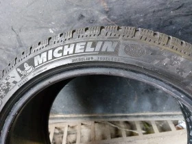 Гуми Зимни 245/40R18, снимка 5 - Гуми и джанти - 39103322